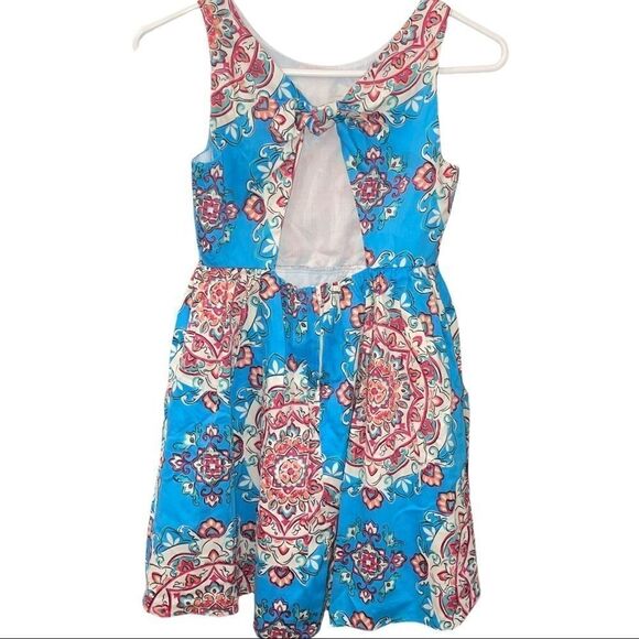 ‎Crown & Ivy Mandela Pattern Sundress - Picture 3 of 7